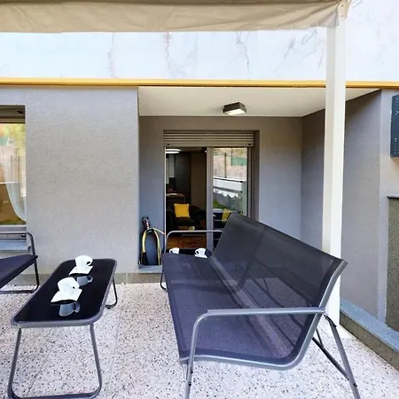 Sara With 2 Bedroom- Split