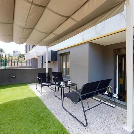 아파트 Sara With 2 Bedroom-